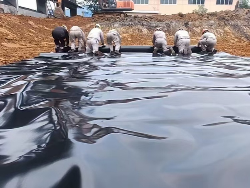 LLDPE smooth geomembrane manufacturer