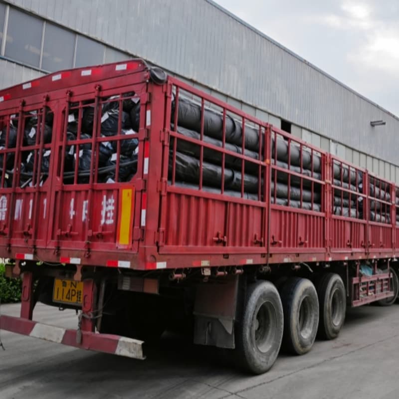 International geomembrane shipping