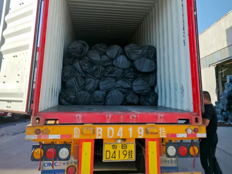 Protective wrapping for geomembranes*