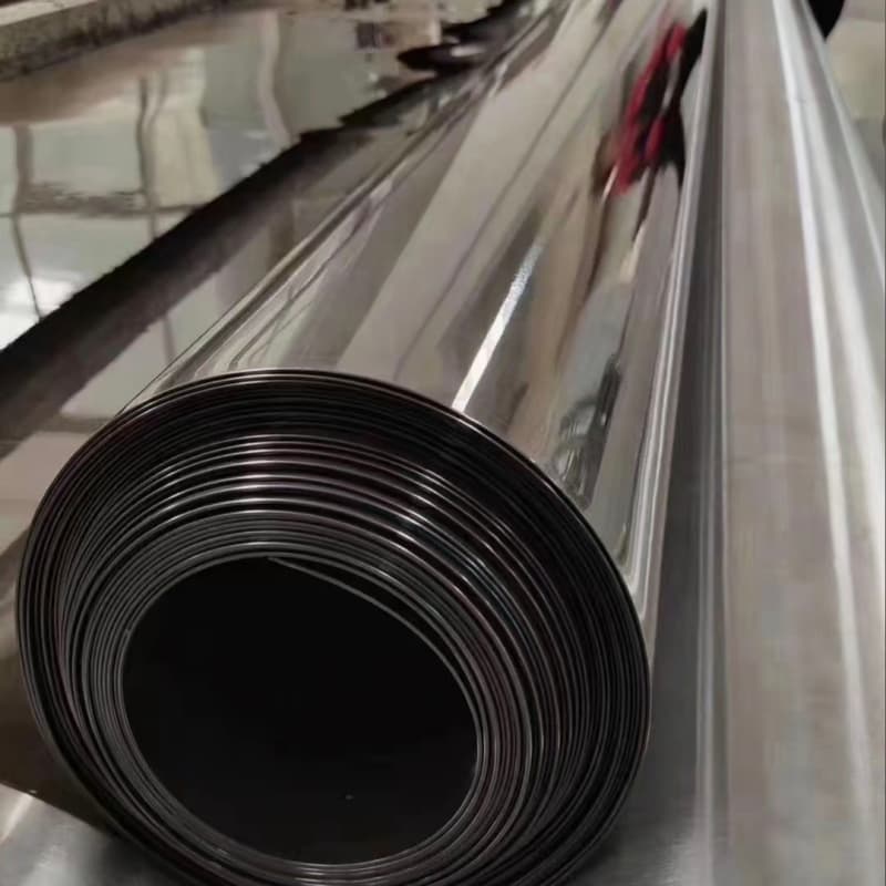High-density polyethylene smooth geomembrane