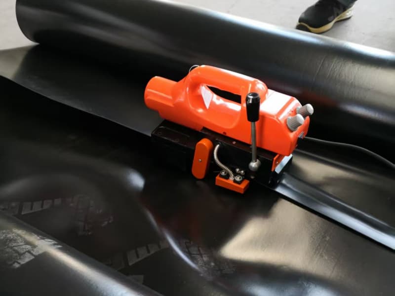 Waterproofing Welder – Machine Display & Packaging Introduction