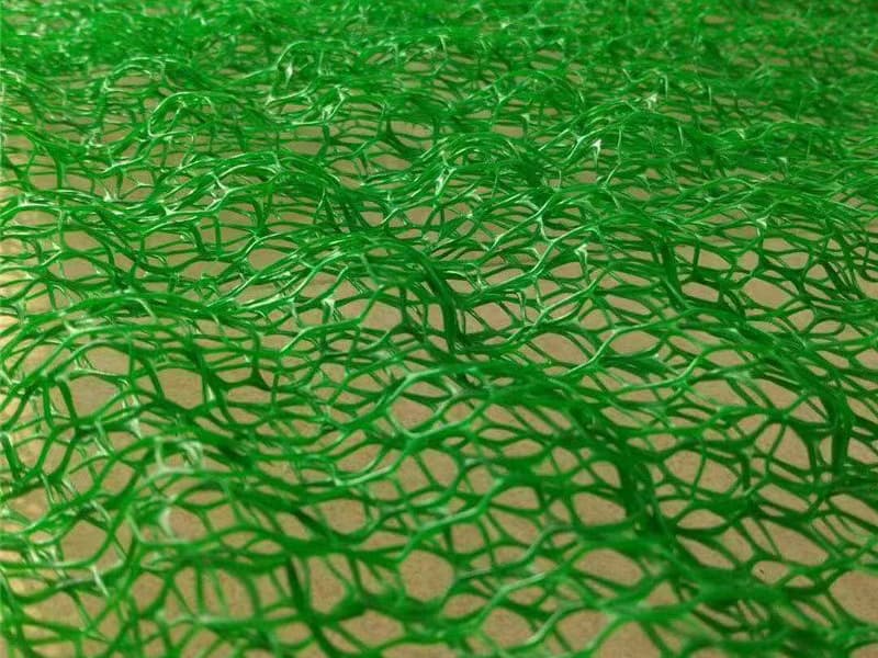 Erosion control blanket for landscaping projects